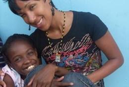 Jamaica A professional physiotherapist volunteer in Jamaica treats a patient during her project.